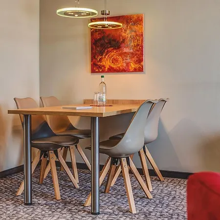 Traumblick Otel 3*